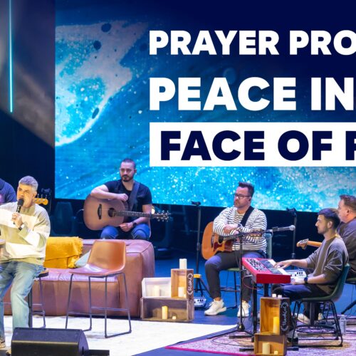 The Prayer Advantage: PRAYER PROVIDES PEACE IN THE FACE OF FEAR